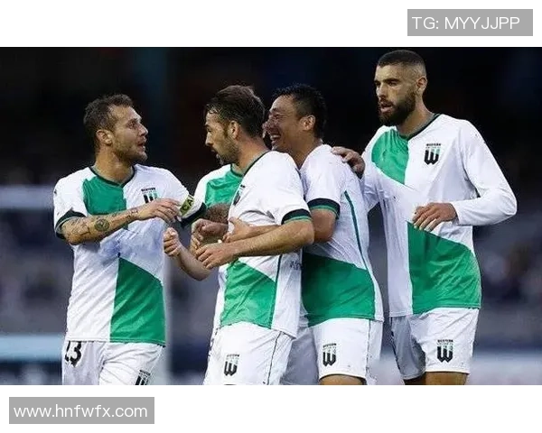 西部联与漫步者的巅峰对决谁能在赛场上笑到最后